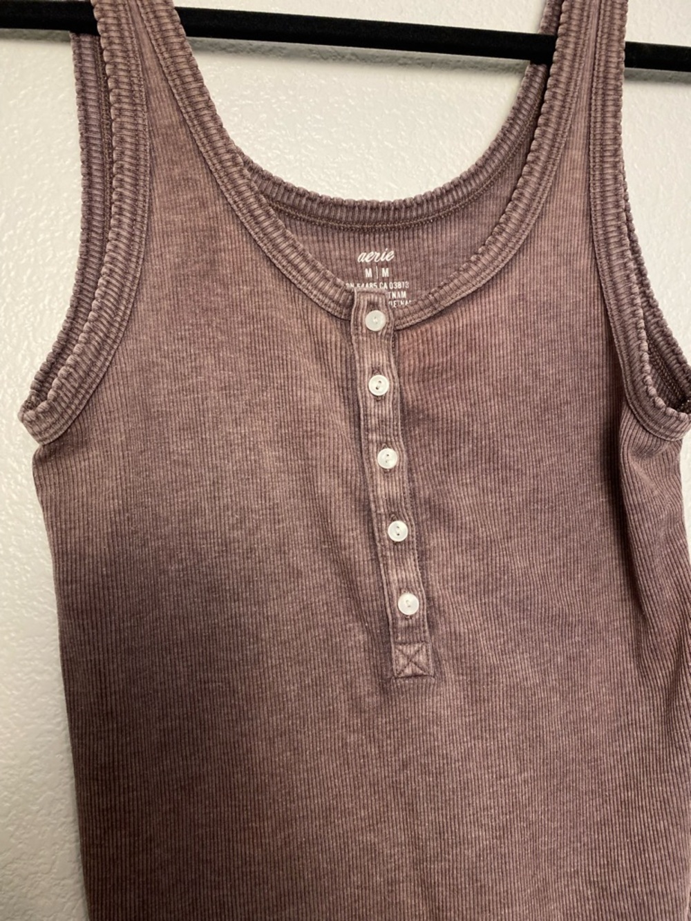 🤎 EUC Aerie Ribbed Henley Tank Top – Brown | Size Medium - Picture 3 of 11